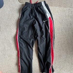 Boy’s Nike wind pants
